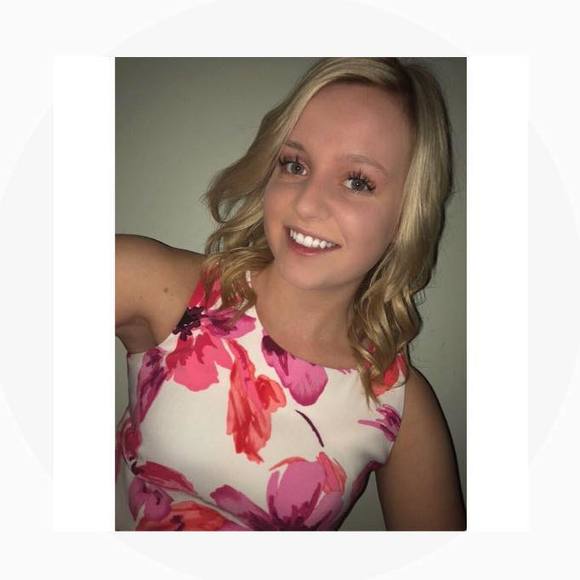 Meet your Posher, Brittany - Picture 1 of 1